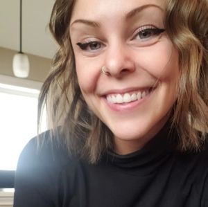 Meet your Posher, Jena